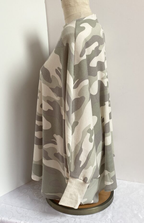 Grays and cream camo pullover top - Image 3